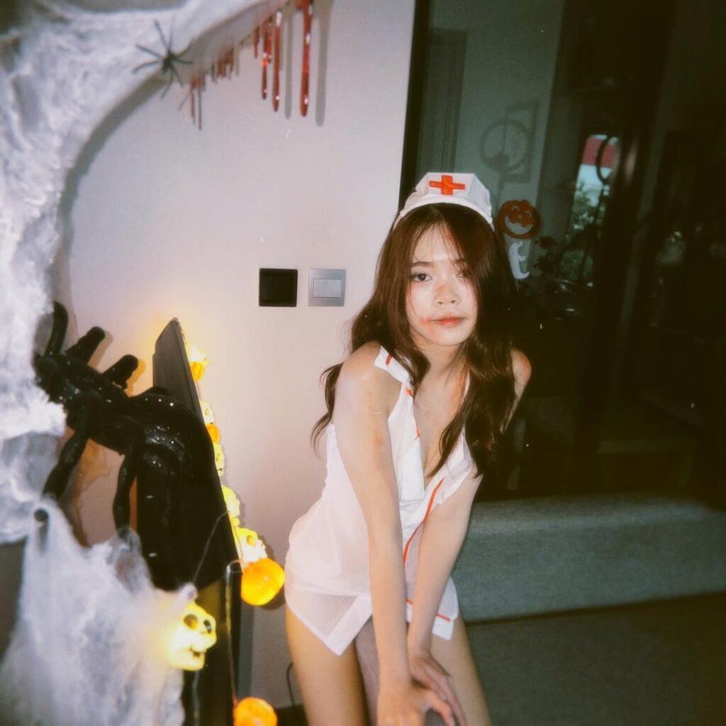 ณชา chanaa2002